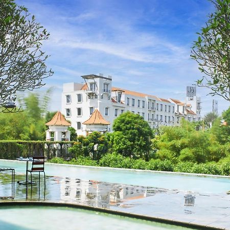 El Hotel Malang Zewnętrze zdjęcie