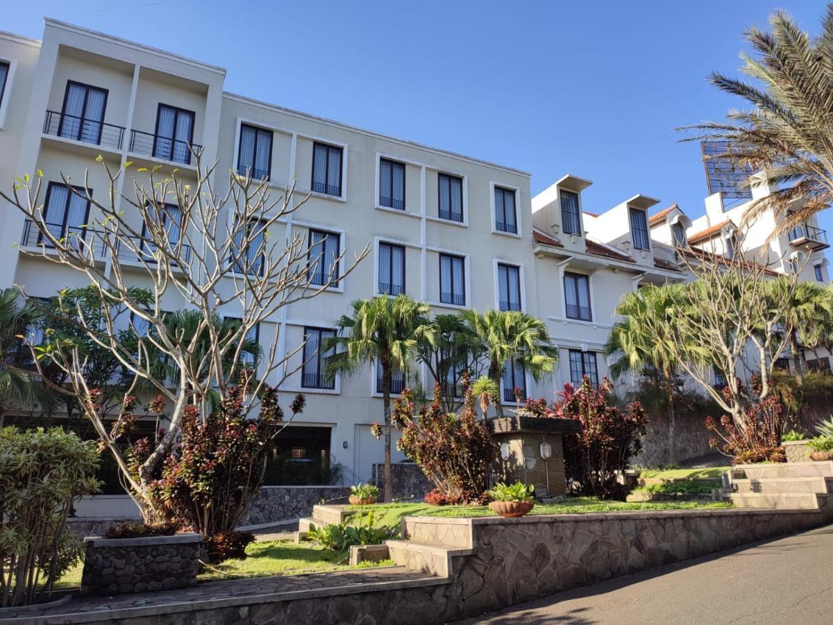 El Hotel Malang Zewnętrze zdjęcie