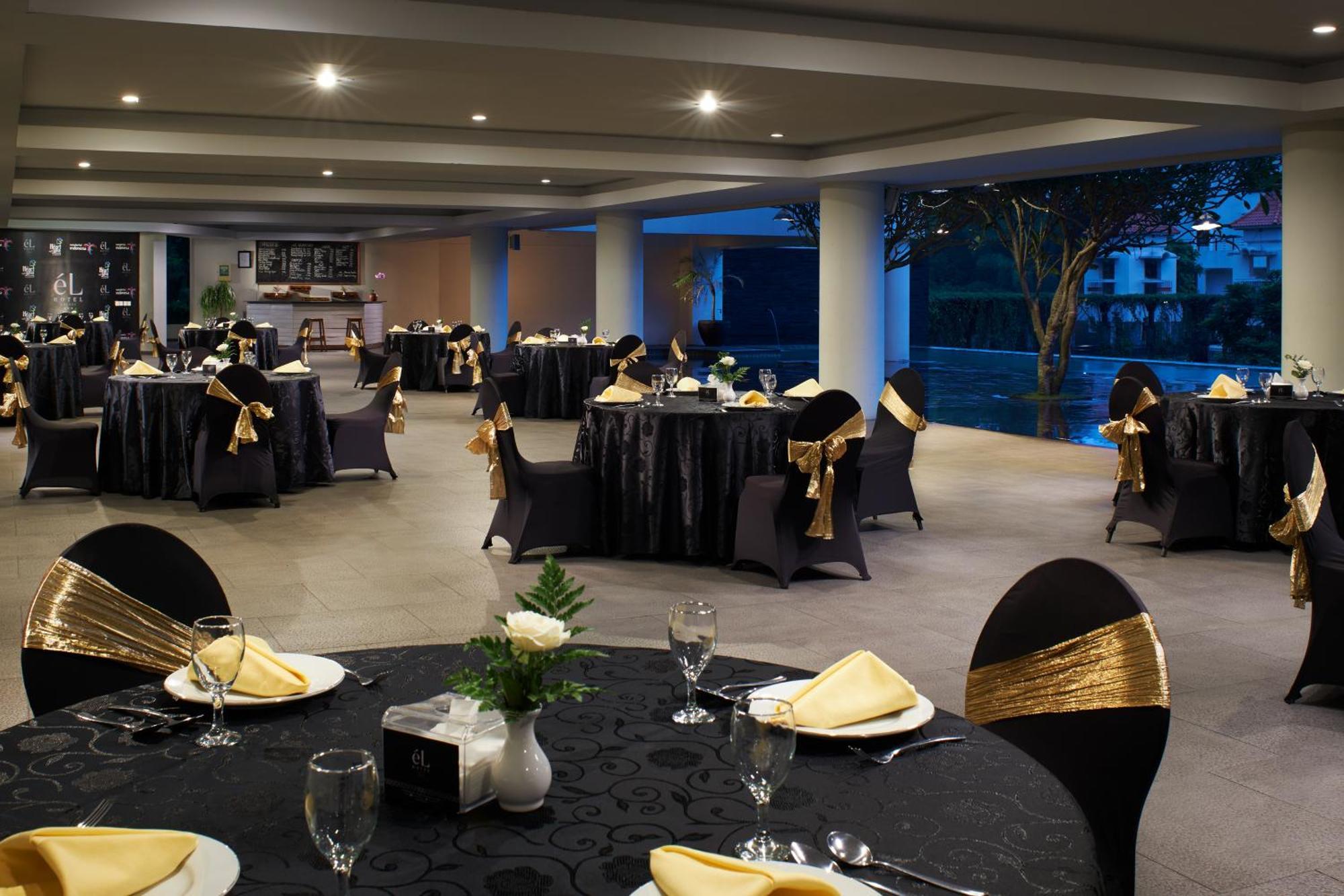 El Hotel Malang Zewnętrze zdjęcie