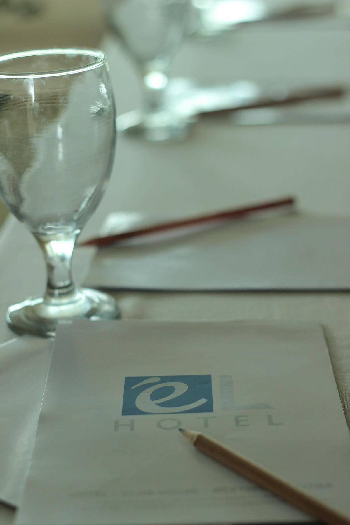 El Hotel Malang Zewnętrze zdjęcie