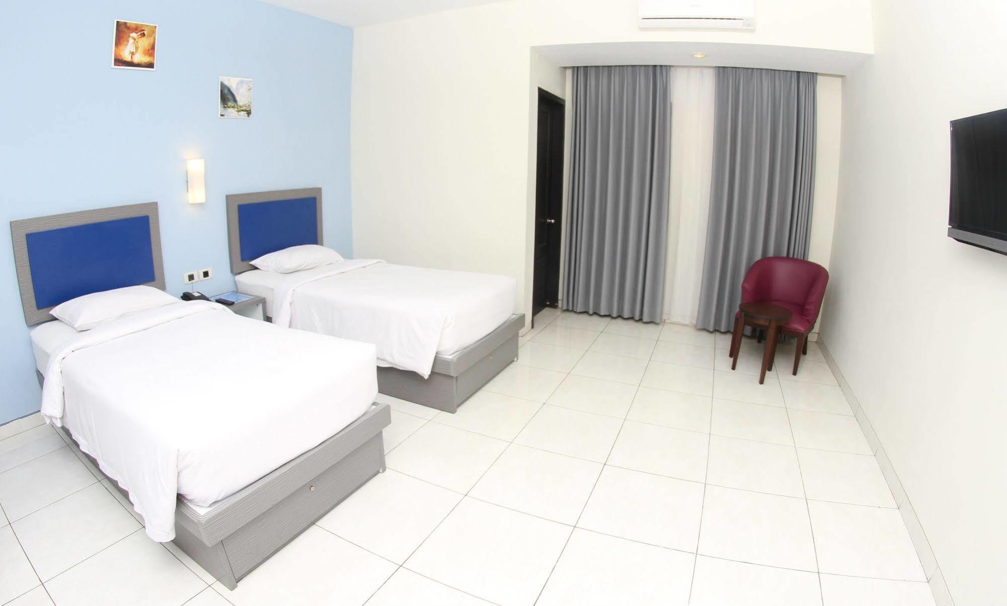 El Hotel Malang Zewnętrze zdjęcie