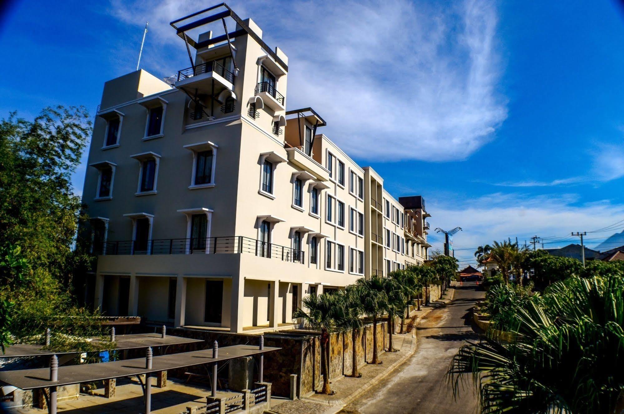 El Hotel Malang Zewnętrze zdjęcie